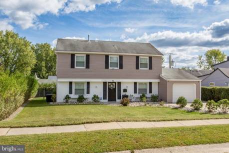 54 Marchmont Ln