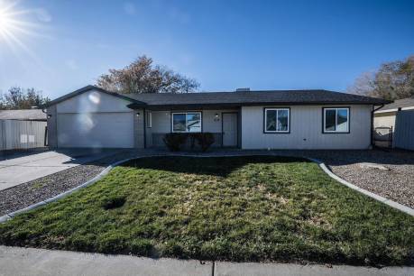453 1/2 Cottonwood Lake Drive