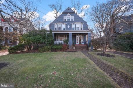 19 Berkeley Pl
