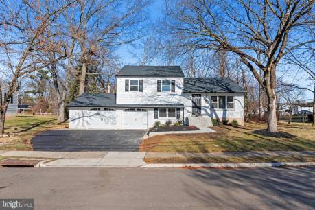 107 Maple Ave