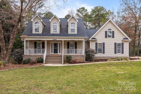7083 Ridgeway Rd