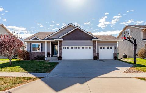 317 Aspen Dr NW
