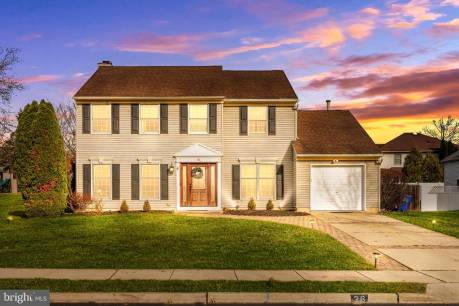 36 Kensington Dr