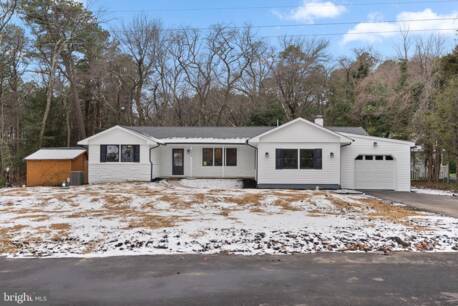353 Holly Rd
