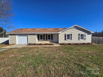 723 Edgehill Dr