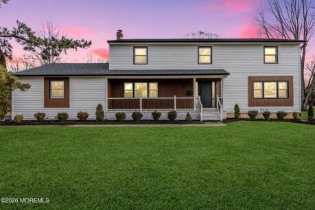 44 Portage Dr