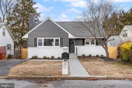 42 Hazelhurst Ave