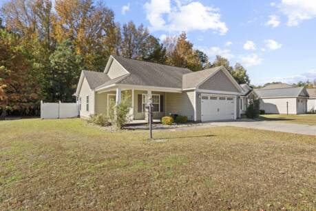 815 Slidingrock Ln