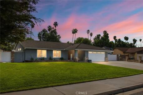 9804 Calle Esplanade