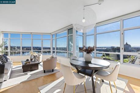 1 Lakeside Dr 1404