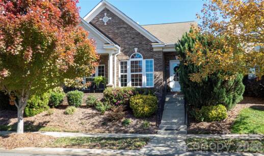 9818 Sky Vista Dr