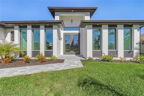 2123 SW 52nd Terrace