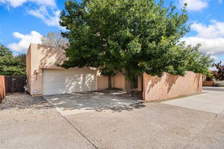 6952 Golden Mesa
