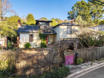 111 Fairlawn Dr