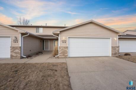 1905 S Sertoma Ave Ave 102