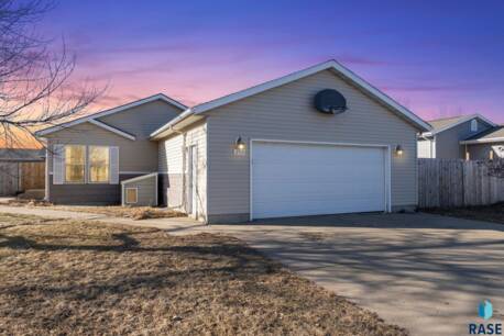 2513 N Sweet Grass Ave Ave