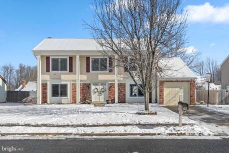 206 Meadow Dr