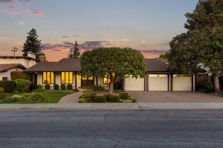 3411 Shady Spring Ln