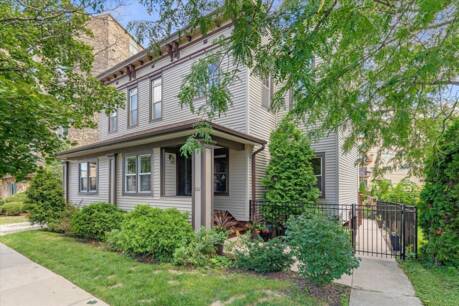 232 Des Plaines Ave