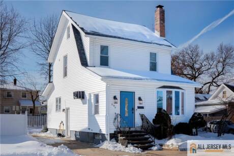609 Harrison Pl