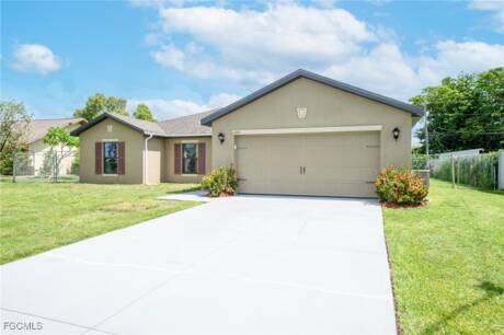 1005 SW 6th Pl