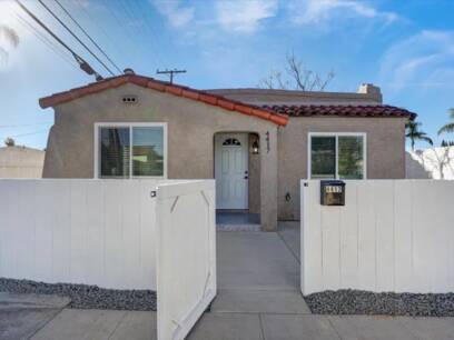 4417 Dwight