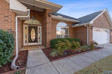 509 Summer Cove Circle NW