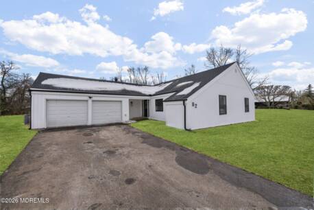 82 Oriskany Dr
