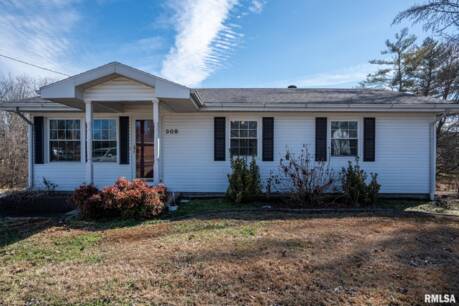 308 Circle Dr