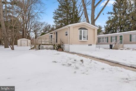 19 Maple Ave