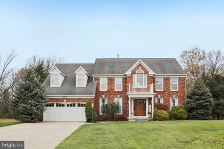 207 Churchill Downs Ct