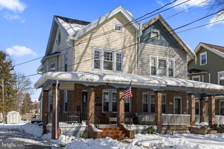 237 7th Ave