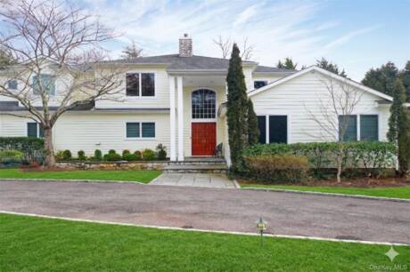 9 Meadowbrook Ln