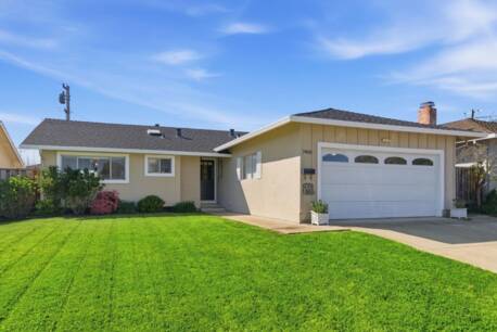 7490 Dumas Dr