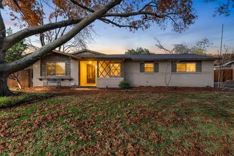 718 Silverstone Dr