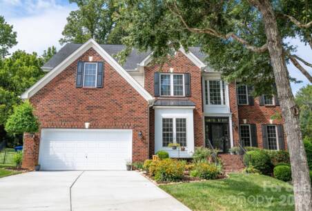 12004 Cobham Ct