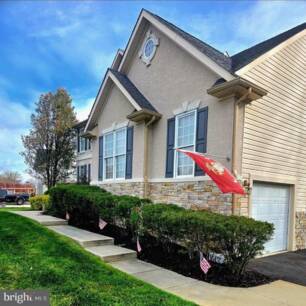10 Laurel Wood Ct