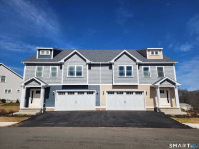 100 Mulholland Way 51