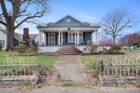 205 N Virginia St