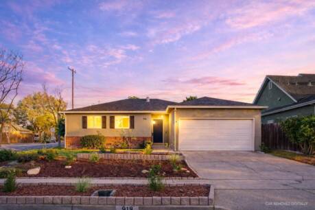 918 Mockingbird Ln