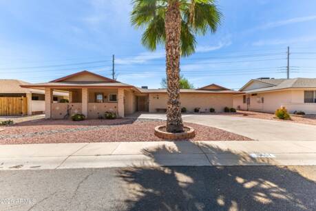 10637 W Caron Dr