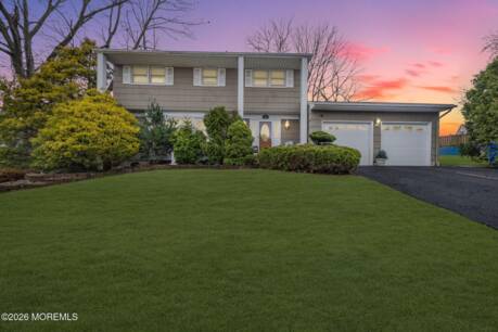 12 Avon Way