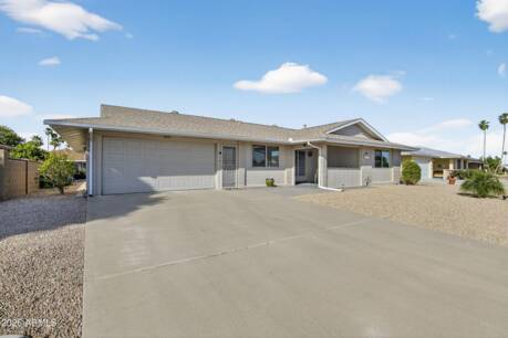 10939 W Roundelay Cir