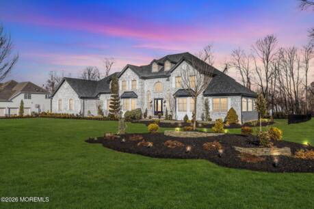 8 Saxon Ct