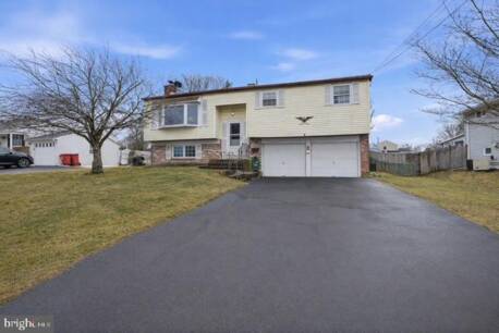 1201 Log College Dr