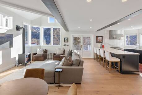 314 E Galena Ave