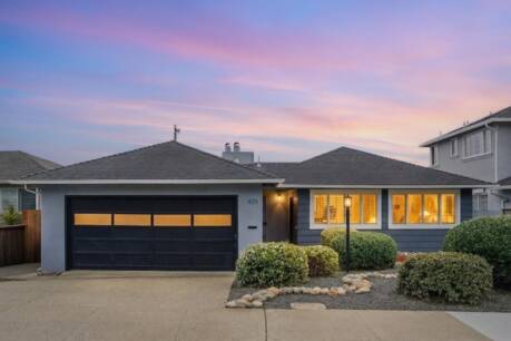 439 Yellowstone Dr