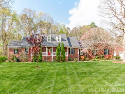 170 Dove Ln