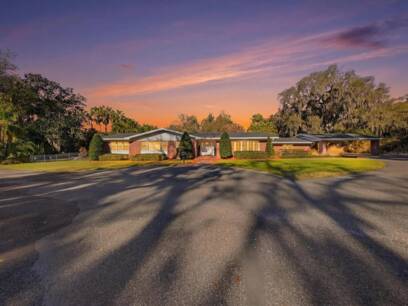 1312 Collins Ln