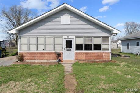 323 Wright Ave